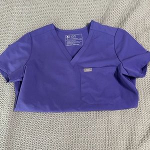 Figs amethyst one pocket scrub top